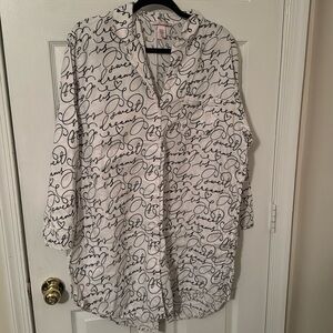 Victoria’s Secret Nightgown Size L Color Black White
Sweet Dreams